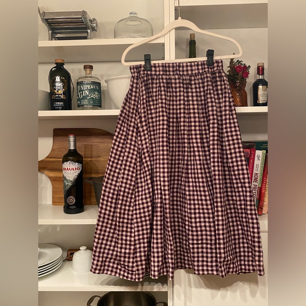 Pyne and Smith XS Thistle Check skirt. EUC. Waist measures 13-18”.